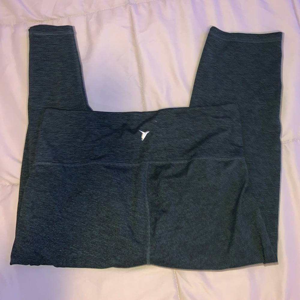 Old navy cropped leggings